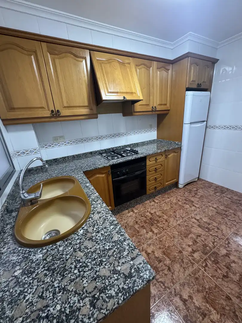 Habitación en CV-406, 14, Metro - Auditorio Cocina de Piso para compartir en Paiporta con Aire acondicionado y Balcón