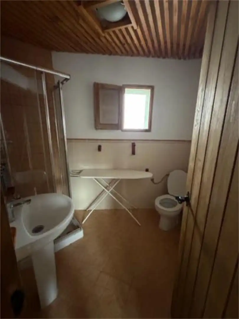 Piso de alquiler en Zújar Baño de Piso de alquiler en Zújar con Amueblado