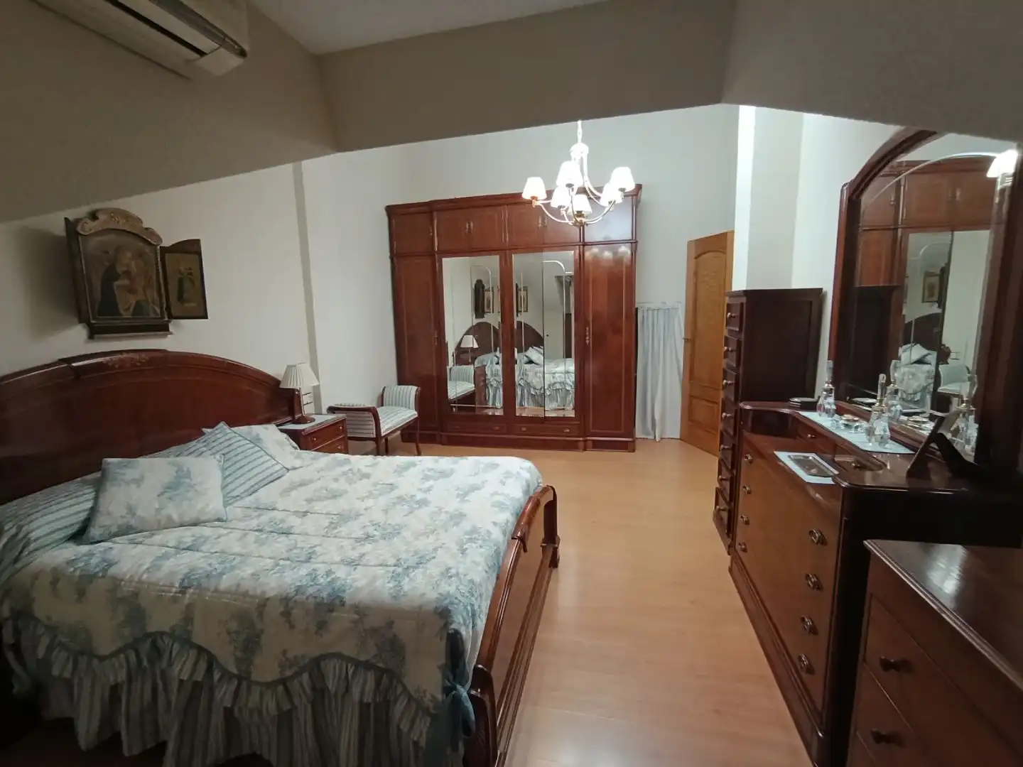 Casa adosada en venda a Calle Infanta Margarita, 3, Puente Tablas - Puente Nuevo - Cerro Molina Dormitori de Casa adosada en venda en Jaén amb Aire condicionat, Calefacció i Terrassa