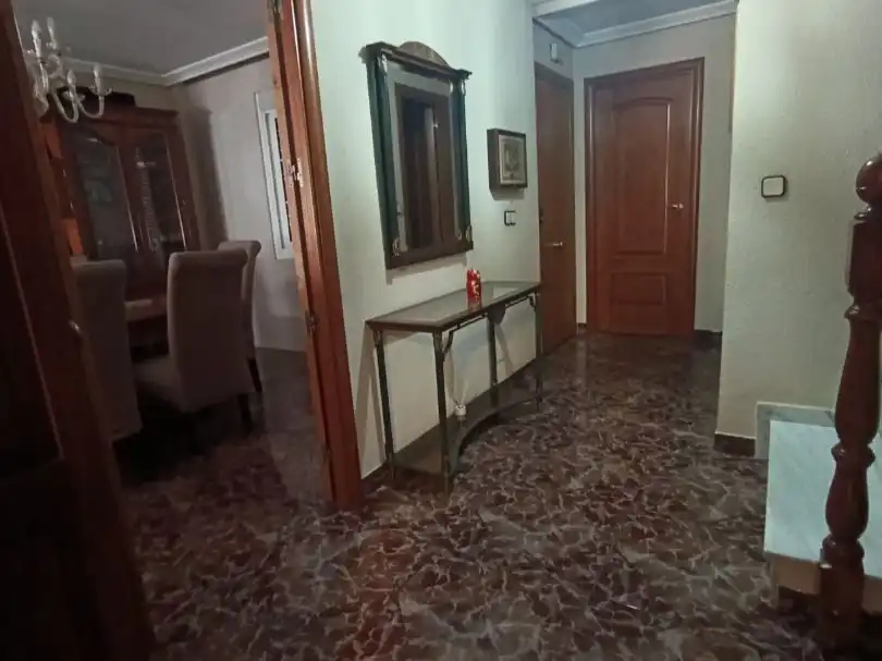 Casa adosada en venda a Calle Infanta Margarita, 3, Puente Tablas - Puente Nuevo - Cerro Molina Casa adosada en venda en Jaén amb Aire condicionat, Calefacció i Terrassa