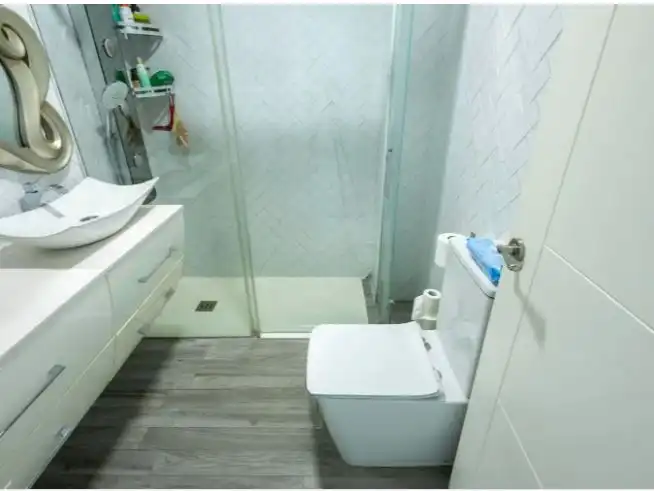 Bany de Casa o xalet de lloguer en Dos Hermanas amb Aire condicionat, Terrassa i Traster