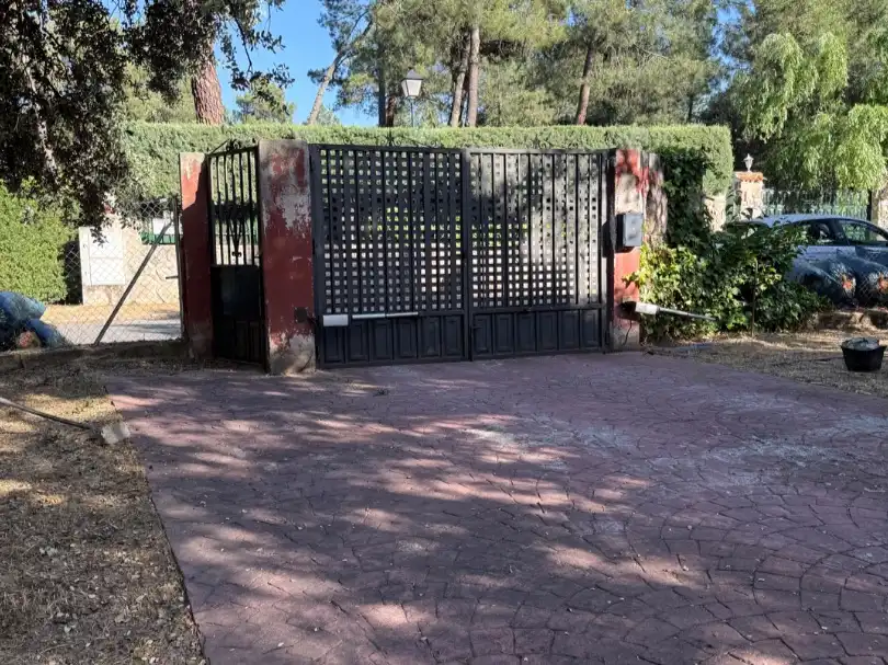 Flat for sale in Calle el Pinar, 91, Marugán Parking of Flat for sale in Marugán with Heating, Private garden and Terrace