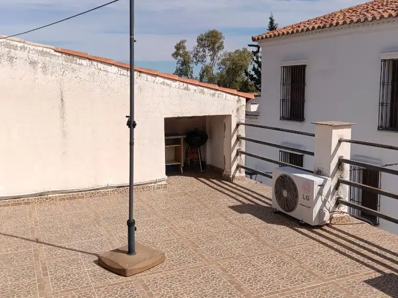 Casa adosada en venda a Calle Pedregosa, 13, Puebla de Alcocer Terrassa de Casa adosada en venda en Puebla de Alcocer amb Aire condicionat, Calefacció i Terrassa