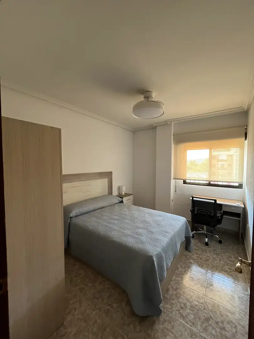 Zimmer in Avenida Francisco Aguirre, 196, El Pilar - La Estación Schlafzimmer von Wohnung zur untervermieten in Talavera de la Reina mit Heizung, Möbliert und Balkon