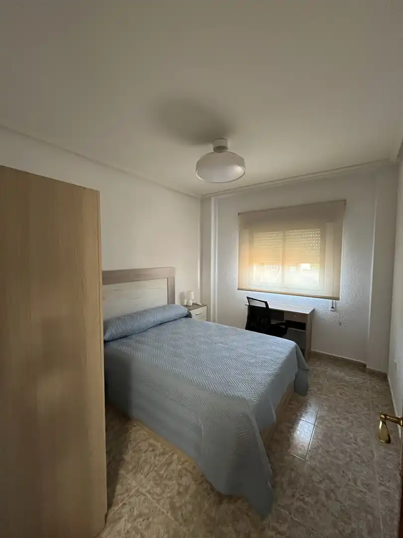 Zimmer in Avenida Francisco Aguirre, 196, El Pilar - La Estación Schlafzimmer von Wohnung zur untervermieten in Talavera de la Reina mit Heizung, Möbliert und Balkon