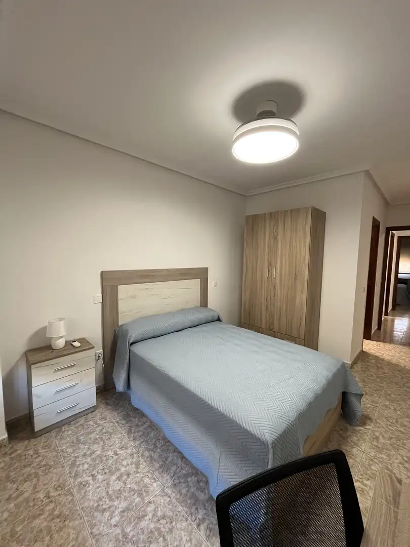 Zimmer in Avenida Francisco Aguirre, 196, El Pilar - La Estación Schlafzimmer von Wohnung zur untervermieten in Talavera de la Reina mit Heizung, Möbliert und Balkon