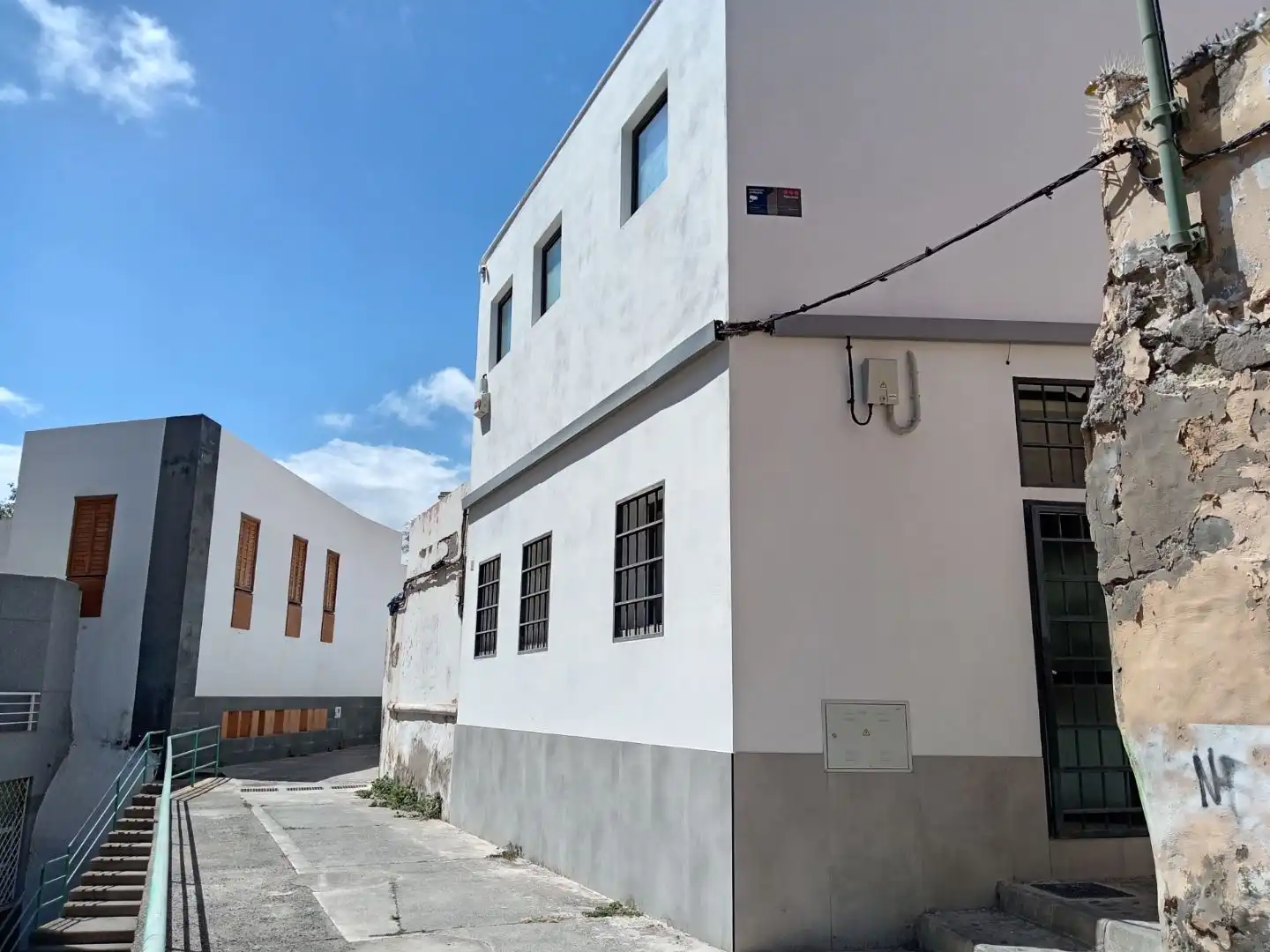 Casa o xalet en venda a Calle Acequia, 7, Miller Vista exterior de Casa o xalet en venda en Las Palmas de Gran Canaria amb Jardí privat, Terrassa i Piscina