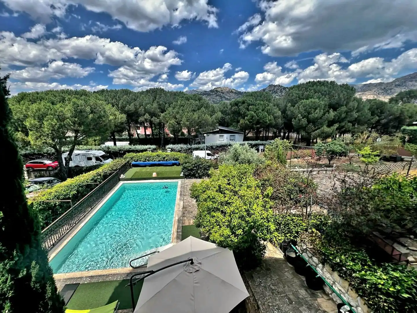 Houses for sale in Calle del Duero, 15, Manzanares El Real Swimming pool of Houses for sale in Manzanares El Real with Air Conditioner, Heating and Private garden