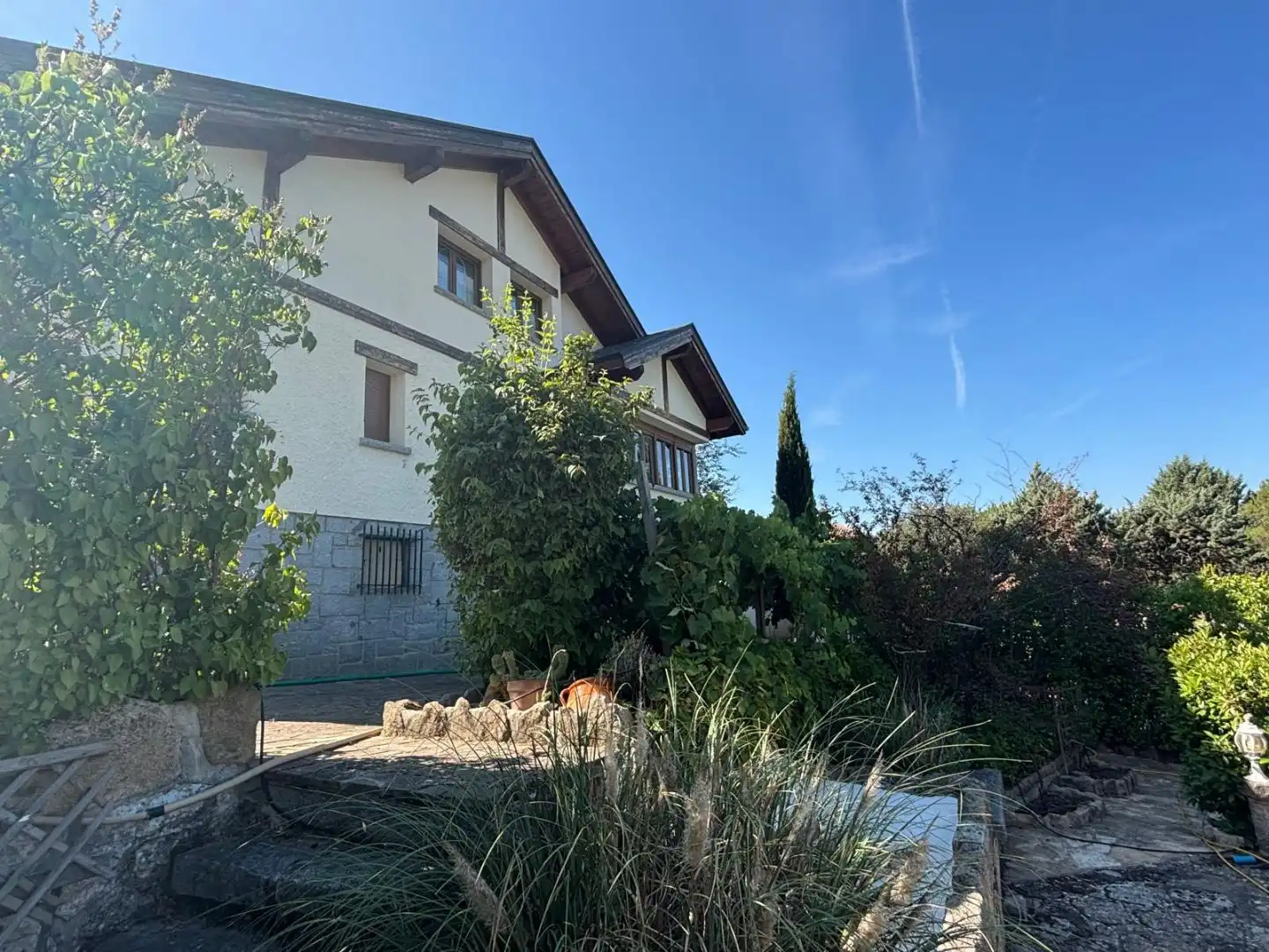 Houses for sale in Calle del Duero, 15, Manzanares El Real Exterior view of Houses for sale in Manzanares El Real with Air Conditioner, Heating and Private garden