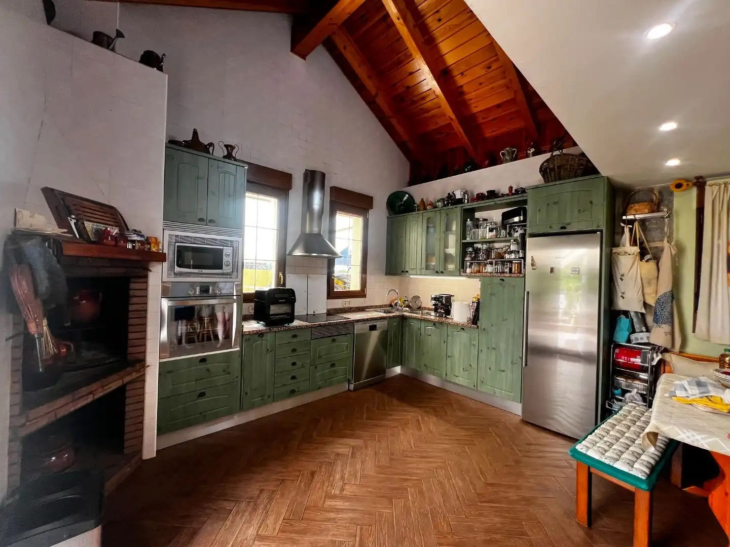 Houses for sale in Calle del Duero, 15, Manzanares El Real Kitchen of Houses for sale in Manzanares El Real with Air Conditioner, Heating and Private garden