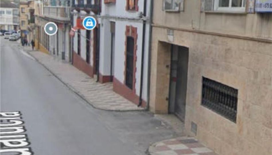 Garaje de alquiler en Torreperogil, Jaén - imagen 1 Foto 1 de Garaje de alquiler en Torreperogil, Jaén