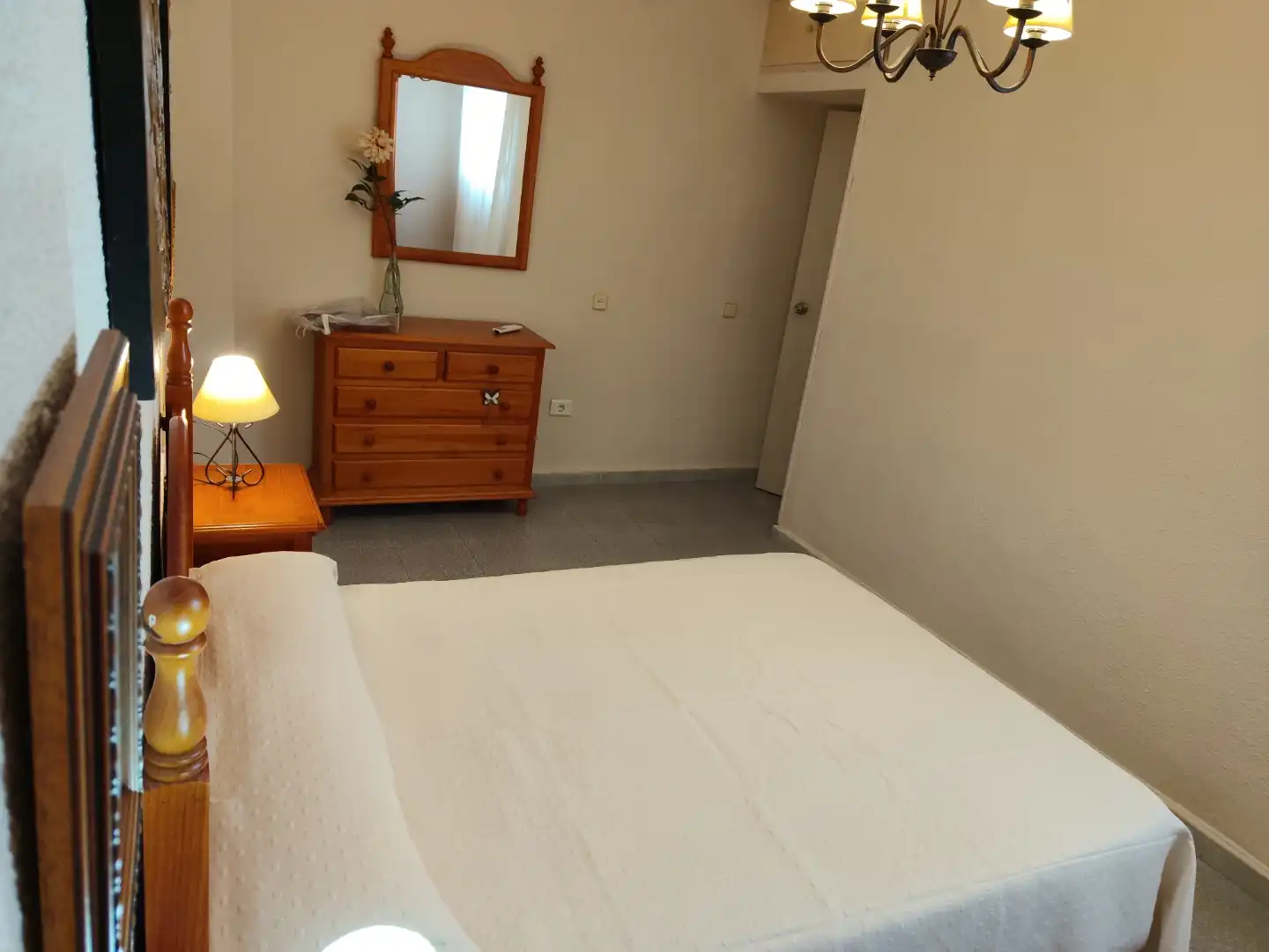 Wohnungen zur Miete in Calle Espronceda, 8, Linares Schlafzimmer von Wohnungen zur Miete in Linares mit Klimaanlage und Balkon
