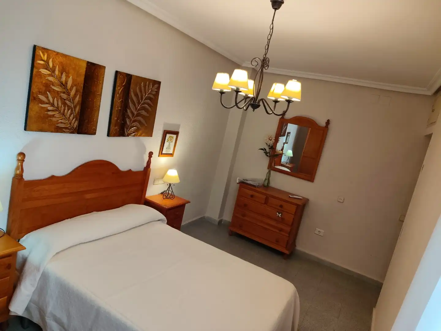 Wohnungen zur Miete in Calle Espronceda, 8, Linares Schlafzimmer von Wohnungen zur Miete in Linares mit Klimaanlage und Balkon