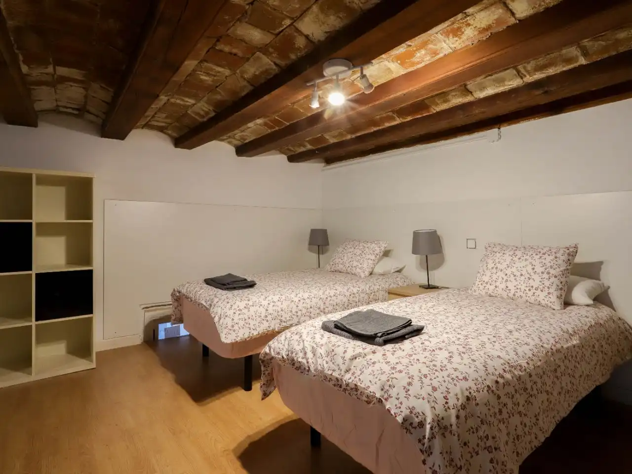 Flat for rent in Carrer Nou de Sant Francesc, 2, Barcelona Capital Flat for rent in Barcelona Capital with Air Conditioner and Balcony