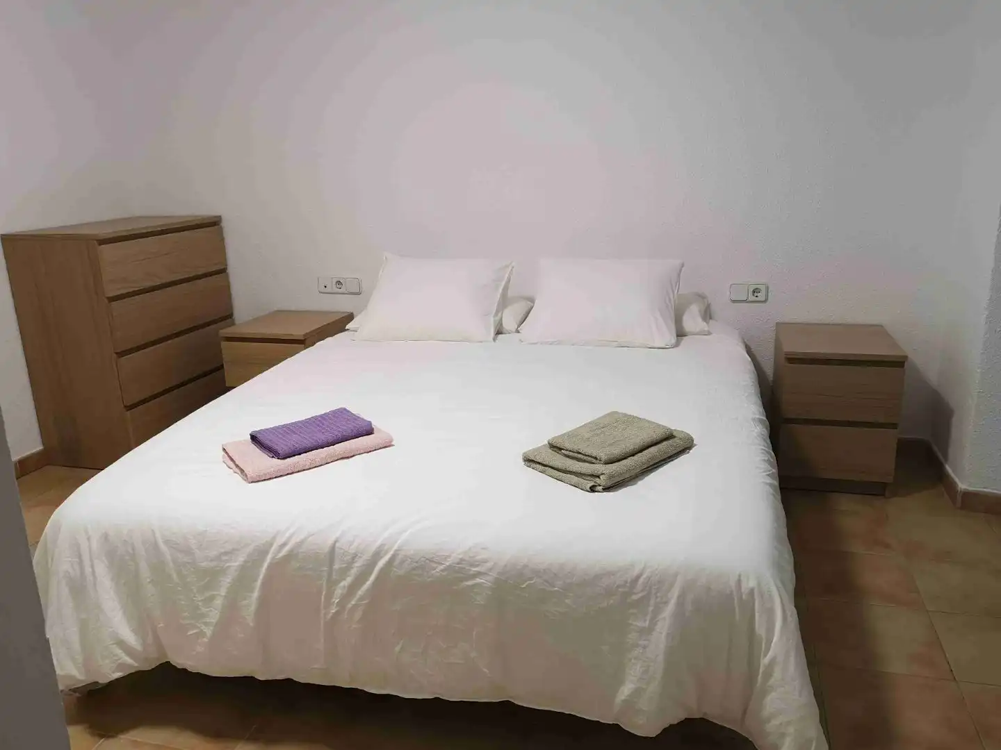 Flat for rent in Carrer Nou de Sant Francesc, 2, Barcelona Capital Bedroom of Flat for rent in Barcelona Capital with Air Conditioner and Balcony