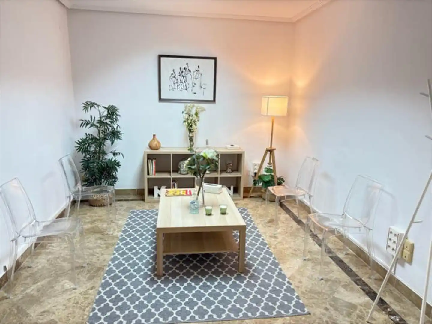 Oficina de lloguer a Nagüeles Alto Sala d'estar de Oficina de lloguer en Marbella