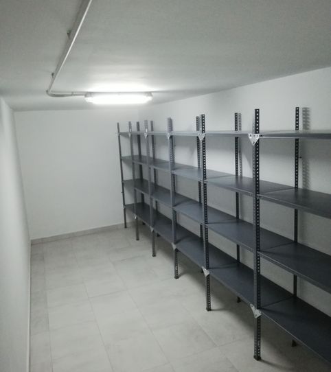 Trastero de alquiler en Corte de Peleas, 51, San Roque - Ronda Norte, Badajoz Capital - imagen 2 Foto 2 de Trastero de alquiler en Corte de Peleas, 51, San Roque - Ronda Norte, Badajoz Capital
