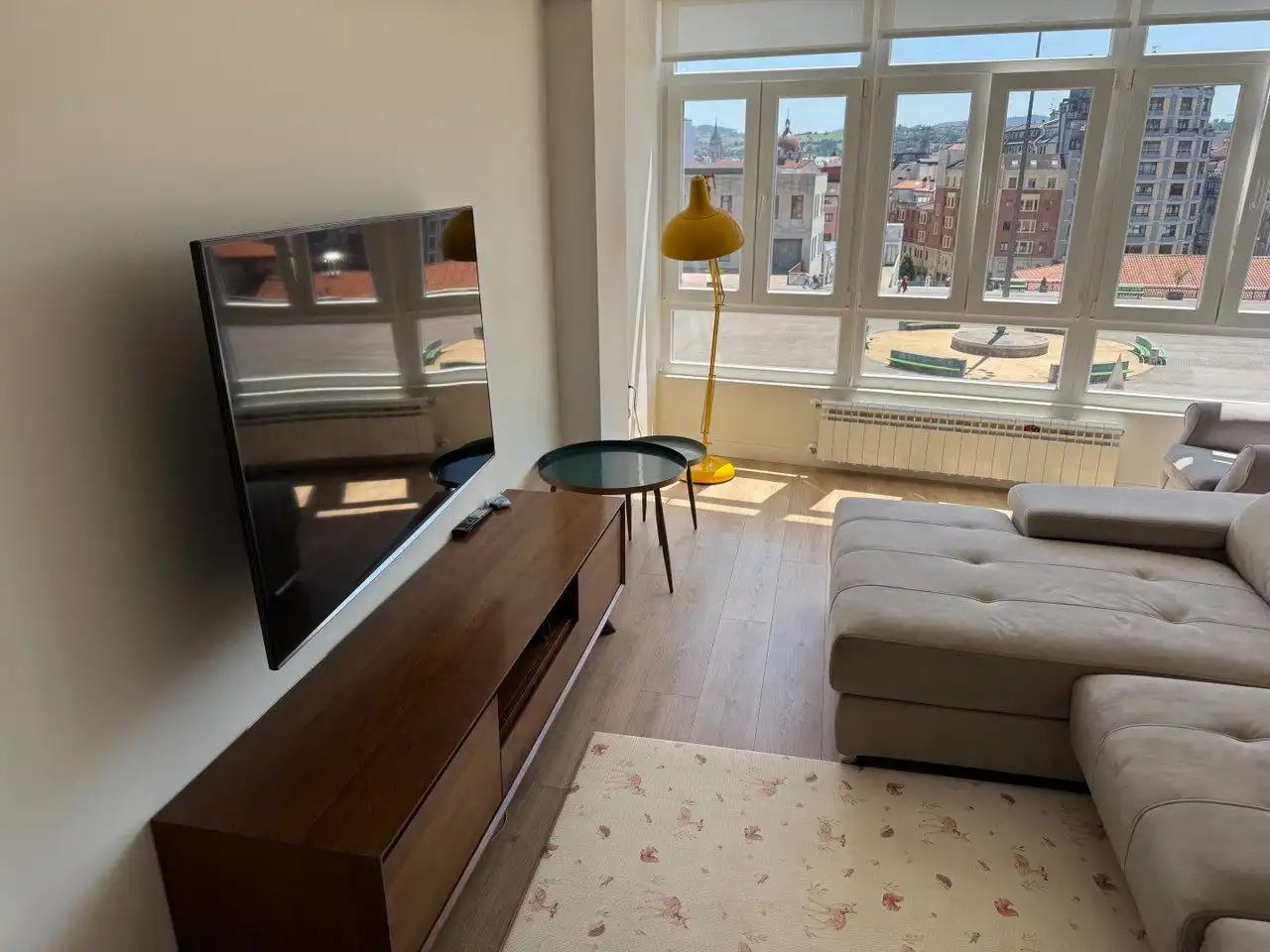 Piso en venta en Calle Tito Bustillo, 10, Ciudad Naranco - Prados de La Fuente Sala de estar de Piso en venta en Oviedo con Calefacción, Parquet y Trastero