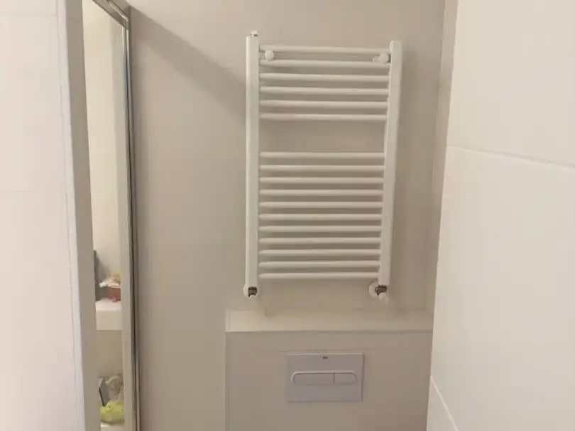 Piso en venta en Calle Tito Bustillo, 10, Ciudad Naranco - Prados de La Fuente Baño de Piso en venta en Oviedo con Calefacción, Parquet y Trastero