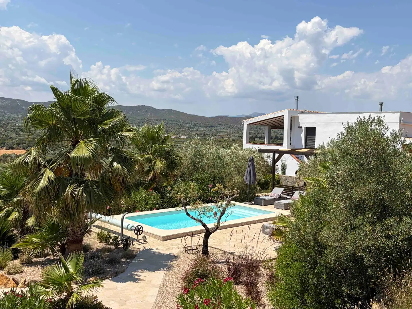 Finca rústica en venda a Traiguera Piscina de Finca rústica en venda en Traiguera amb Jardí privat, Terrassa i Piscina