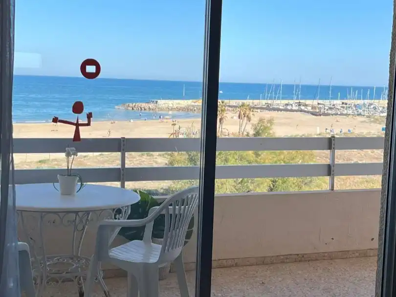 Wohnungen zur Miete in Passeig Maritim 9 D'octubre, 1, Canet d'En Berenguer Terrasse von Wohnungen zur Miete in Canet d'En Berenguer mit Terrasse und Schwimmbad