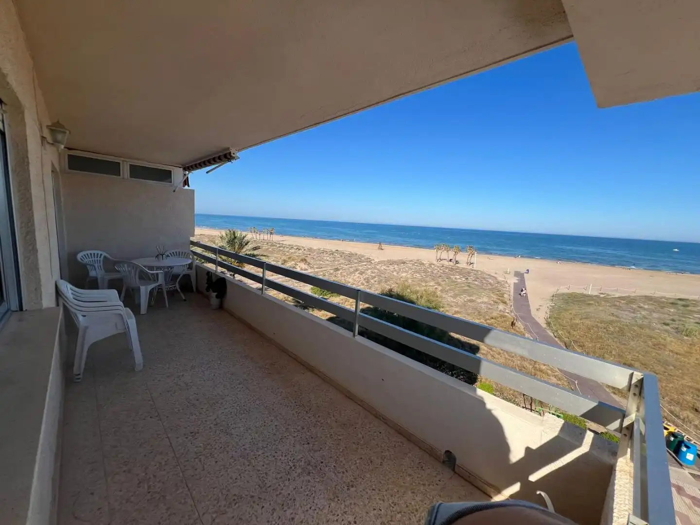 Wohnungen zur Miete in Passeig Maritim 9 D'octubre, 1, Canet d'En Berenguer Terrasse von Wohnungen zur Miete in Canet d'En Berenguer mit Terrasse und Schwimmbad