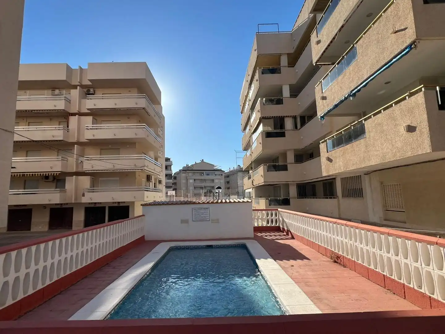 Wohnungen zur Miete in Passeig Maritim 9 D'octubre, 1, Canet d'En Berenguer Schwimmbecken von Wohnungen zur Miete in Canet d'En Berenguer mit Terrasse und Schwimmbad
