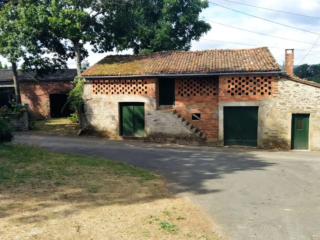 Pis en venda a Ribela, 29, Lalín Vista exterior de Pis en venda en Lalín amb Jardí privat