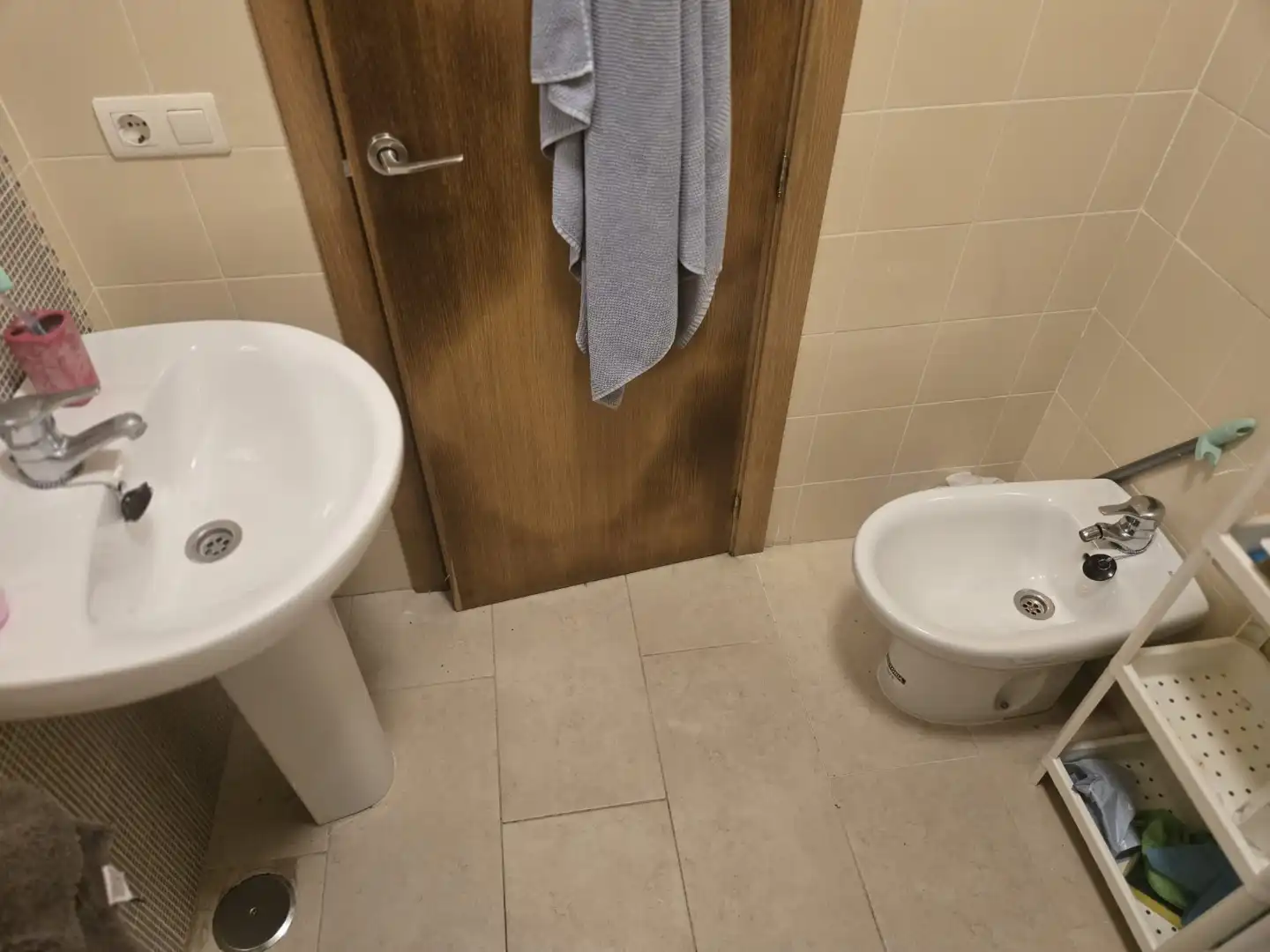 Badezimmer von Wohnungen zur Miete in Los Barrios mit Klimaanlage, Möbliert und Ofen
