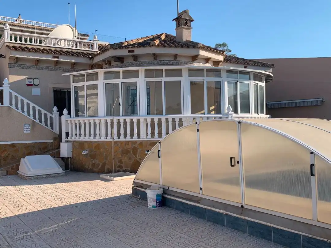 Flat for sale in Calle Holanda, 27, Bigastro Exterior view of Flat for sale in Bigastro with Air Conditioner, Heating and Private garden
