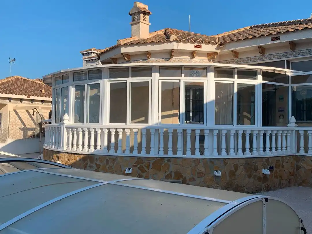 Flat for sale in Calle Holanda, 27, Bigastro Exterior view of Flat for sale in Bigastro with Air Conditioner, Heating and Private garden