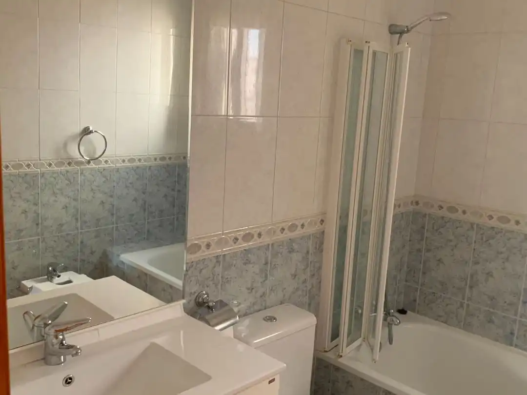 Flat for sale in Calle Holanda, 27, Bigastro Bathroom of Flat for sale in Bigastro with Air Conditioner, Heating and Private garden