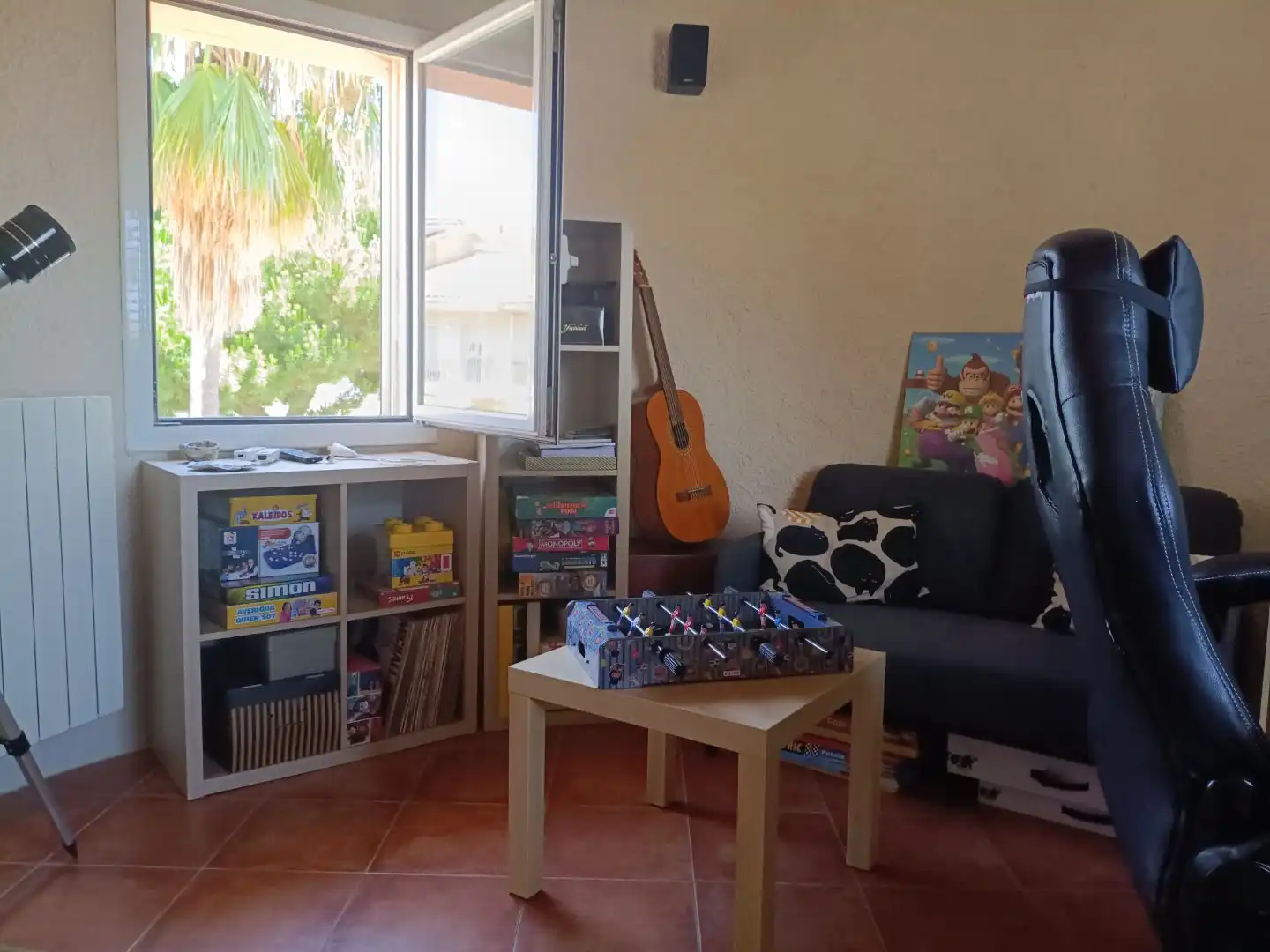 Flat for sale in Carrer Flos i Calcat, 163, Centre Living room of Flat for sale in El Masnou with Air Conditioner, Heating and Terrace