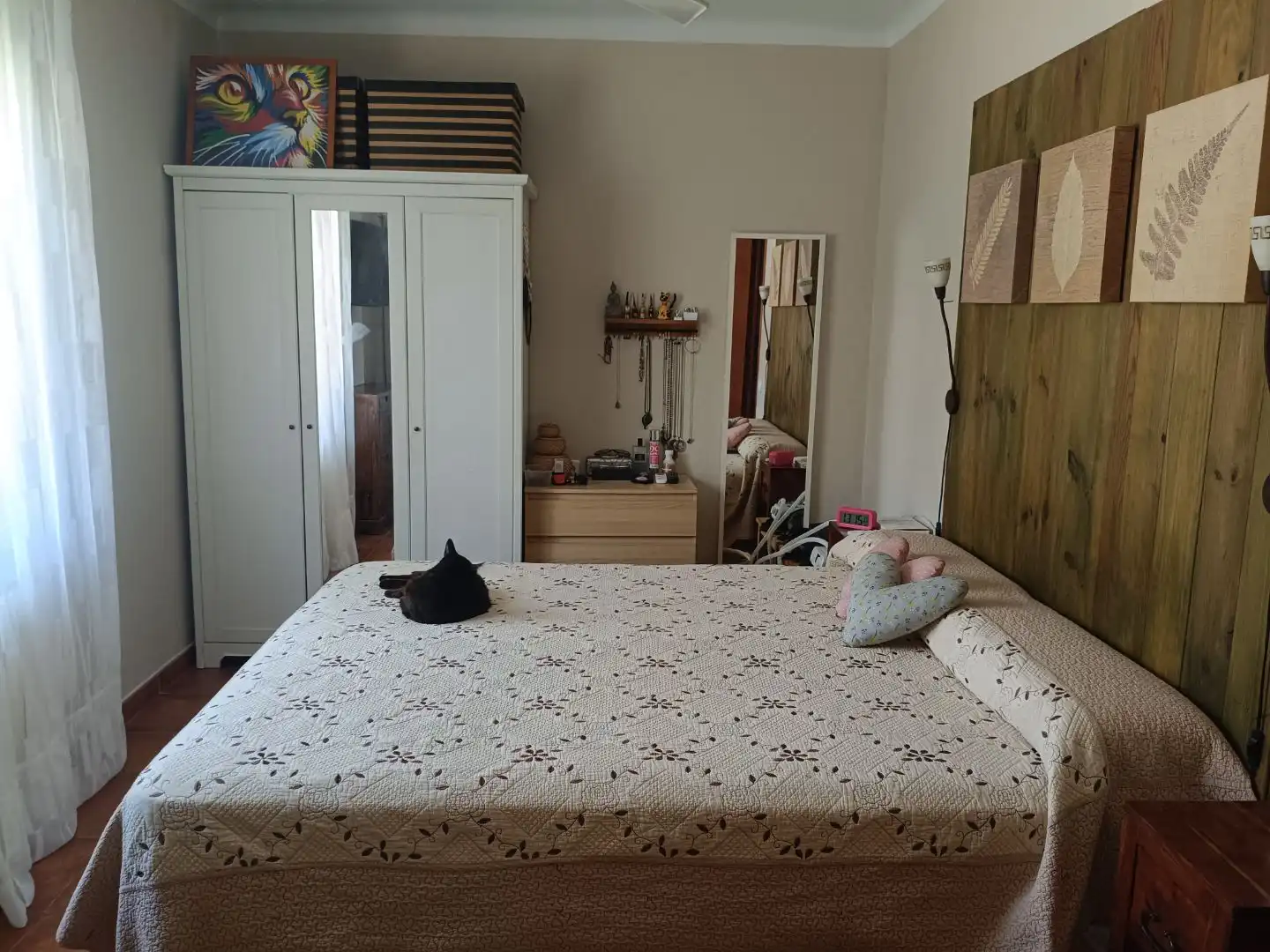 Flat for sale in Carrer Flos i Calcat, 163, Centre Bedroom of Flat for sale in El Masnou with Air Conditioner, Heating and Terrace