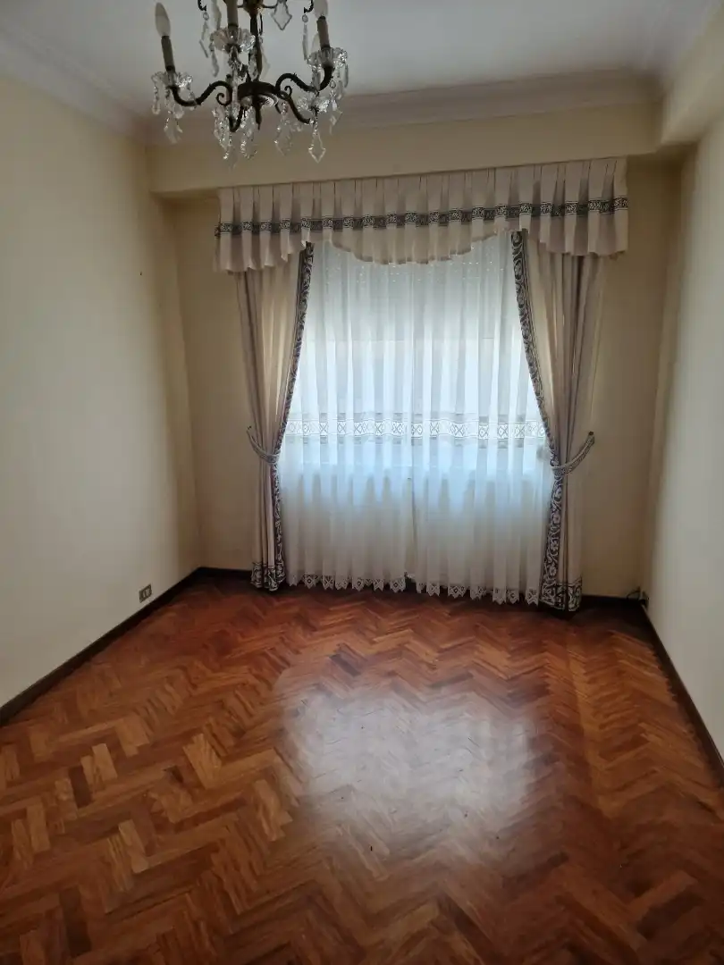 Piso en venta en Rúa Sagrada Familia, Sagrada Familia Habitación de Piso en venta en A Coruña Capital
