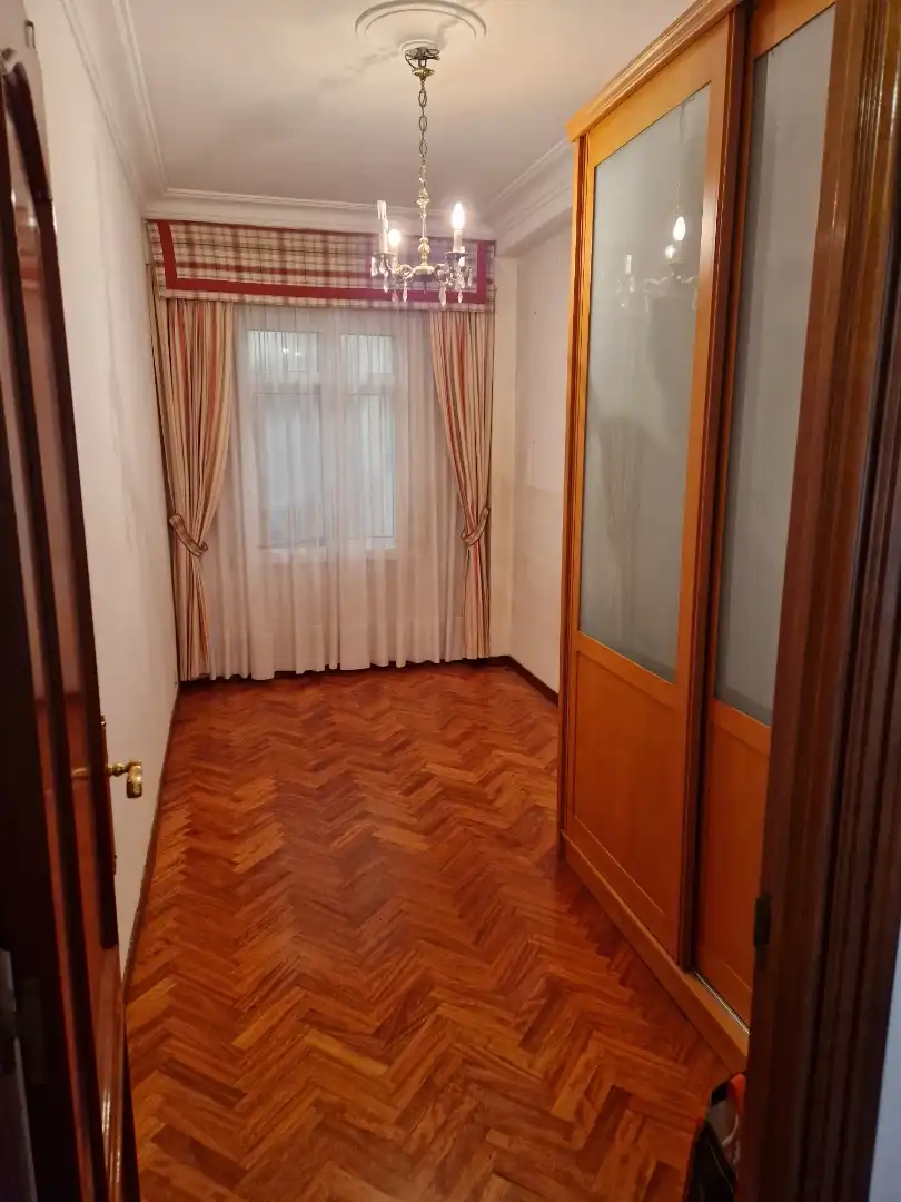 Piso en venta en Rúa Sagrada Familia, Sagrada Familia Habitación de Piso en venta en A Coruña Capital