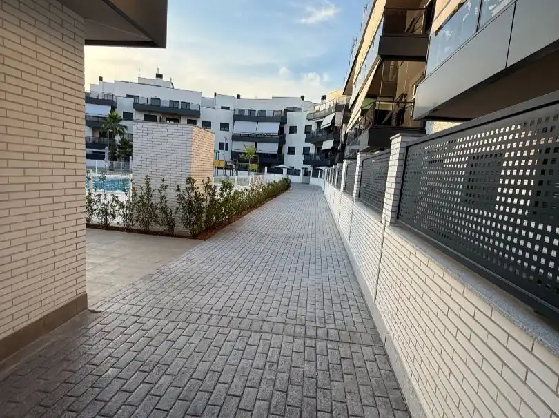 Flat for sale in Calle Molino Harinero, 1, Centro Exterior view of Flat for sale in Cáceres with Air Conditioner, Heating and Parquet flooring