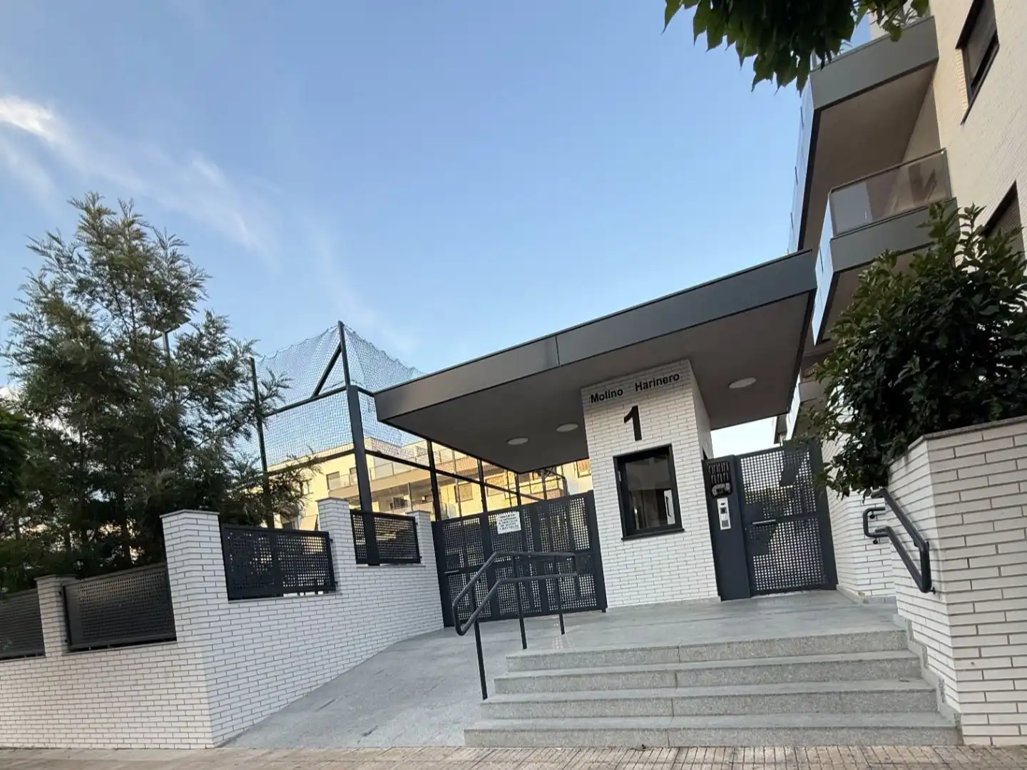 Flat for sale in Calle Molino Harinero, 1, Centro Exterior view of Flat for sale in Cáceres with Air Conditioner, Heating and Parquet flooring