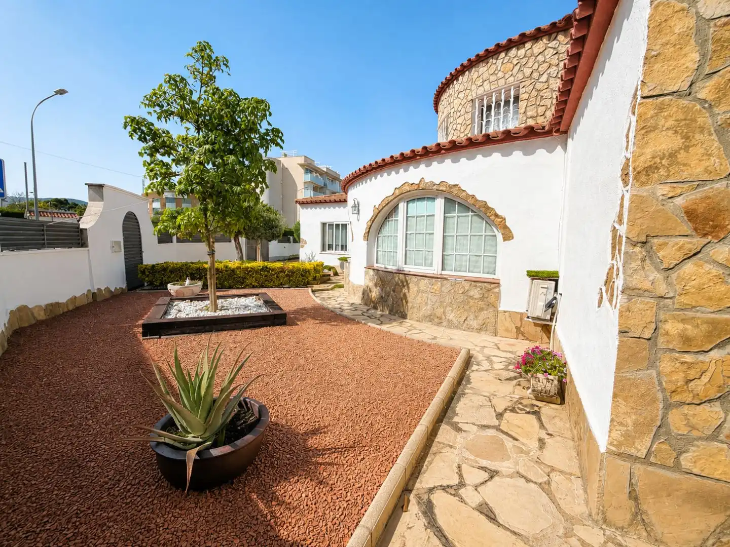 Casa o xalet en venda a Carrer de la Marinada, 28, Passeig Marítim Vista exterior de Casa o xalet en venda en Mont-roig del Camp amb Aire condicionat