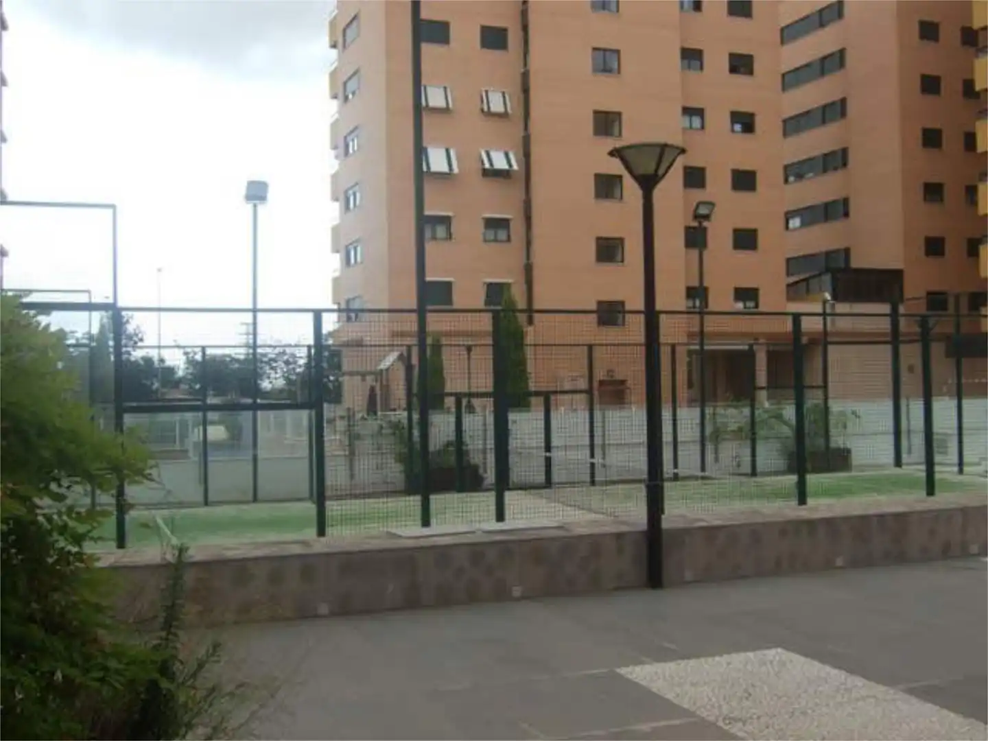 Piso en venta en Zona Avenida del Mar Parking de Piso en venta en Castellón de la Plana / Castelló de la Plana con Calefacción, Trastero y Piscina