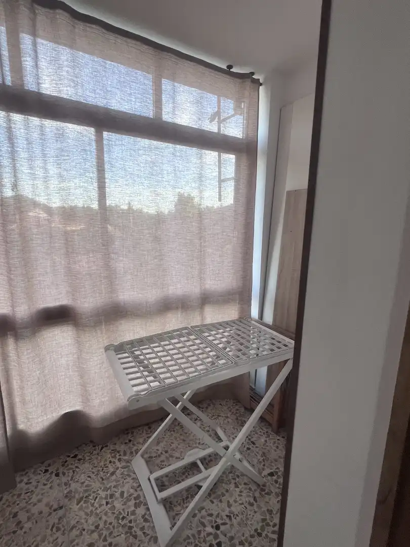 Terrasse von Einfamilien-Reihenhaus zur Miete in Ourense Capital  mit Heizung, Privatgarten und Möbliert