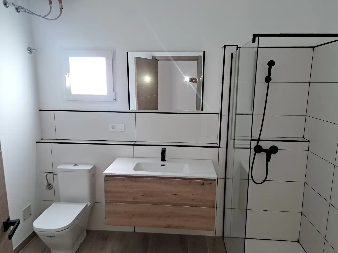 Ático de alquiler en Calle Alfonso XIII, 21, La Herradura - Balcón de Telde Baño de Ático de alquiler en Telde con Terraza, Amueblado y Lavadora