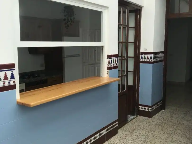 Einfamilien-Reihenhaus zur Miete in Calle Alpechín, 25, Osuna Küche von Einfamilien-Reihenhaus zur Miete in Osuna mit Parkett, Terrasse und Möbliert