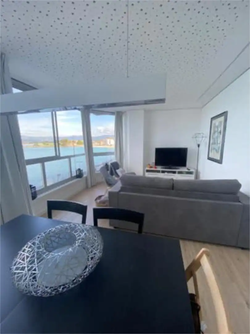 Wohnzimmer von Wohnungen zur Miete in Baiona mit Privatgarten und Möbliert