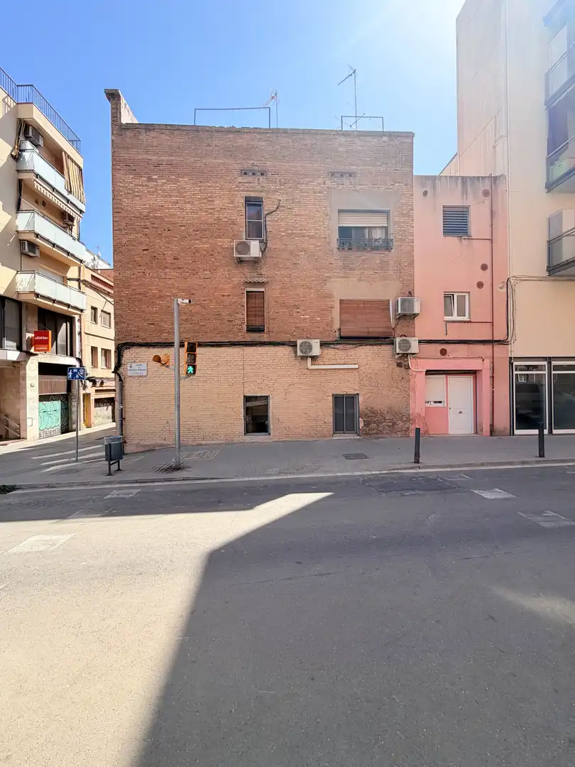 Vista exterior de Estudio en venta en L'Hospitalet de Llobregat con Aire acondicionado