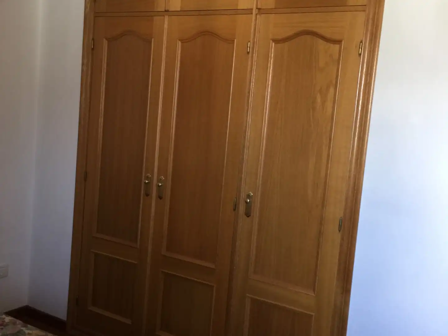 Dormitori de Apartament de lloguer en Lugo amb Calefacció, Parquet i Traster