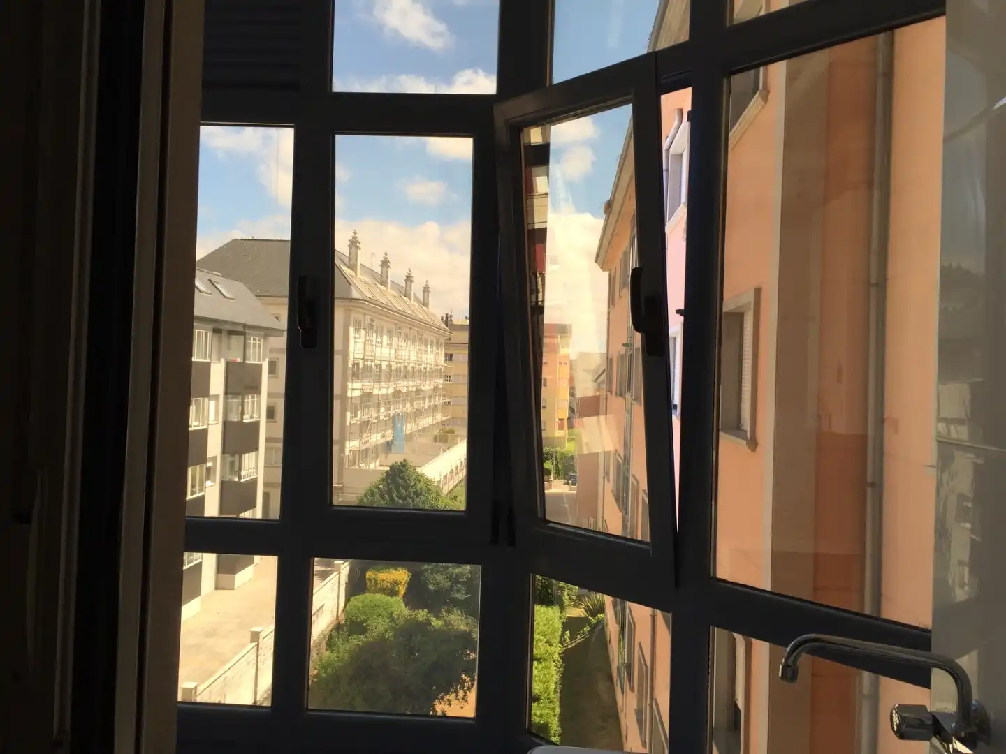 Vista exterior de Apartament de lloguer en Lugo amb Calefacció, Parquet i Traster