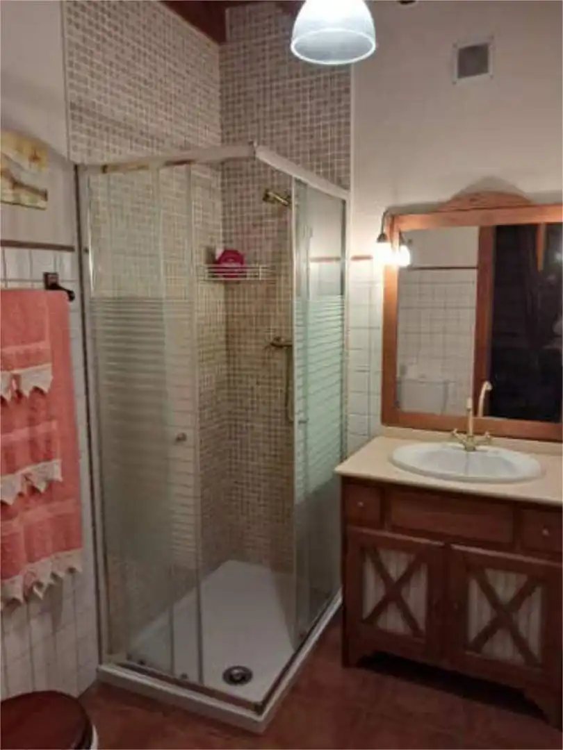 Casa o chalet de alquiler en Villamanín Baño de Casa o chalet de alquiler en Villamanín con Calefacción y Se aceptan mascotas