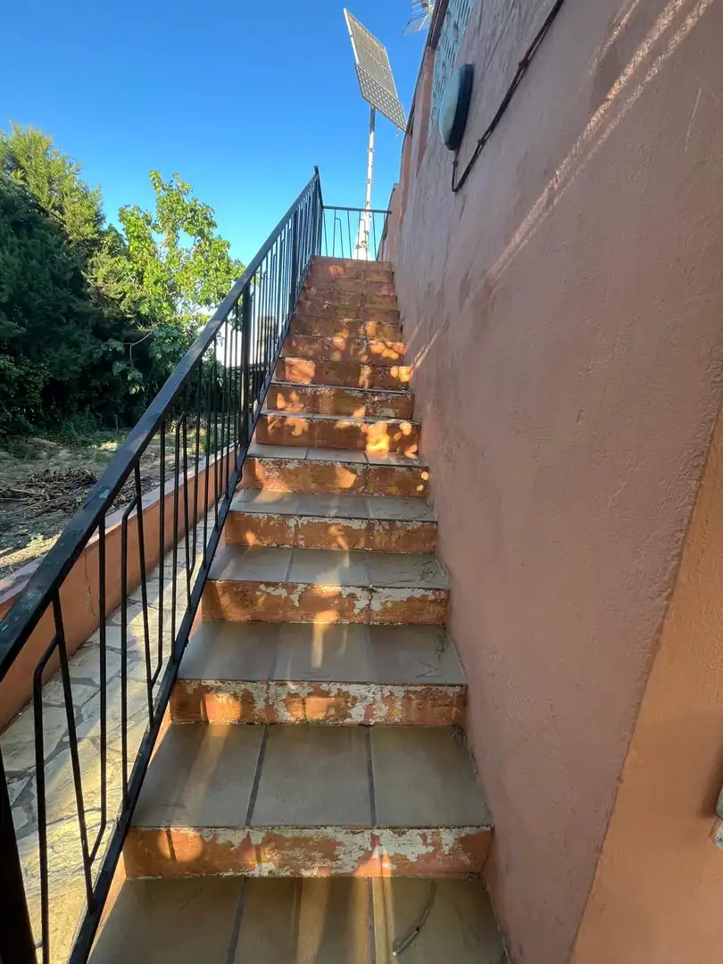 Finca rústica en venda a Carrer Enric Granados, 1, Albatàrrec Vista exterior de Finca rústica en venda en Albatàrrec amb Calefacció, Jardí privat i Terrassa