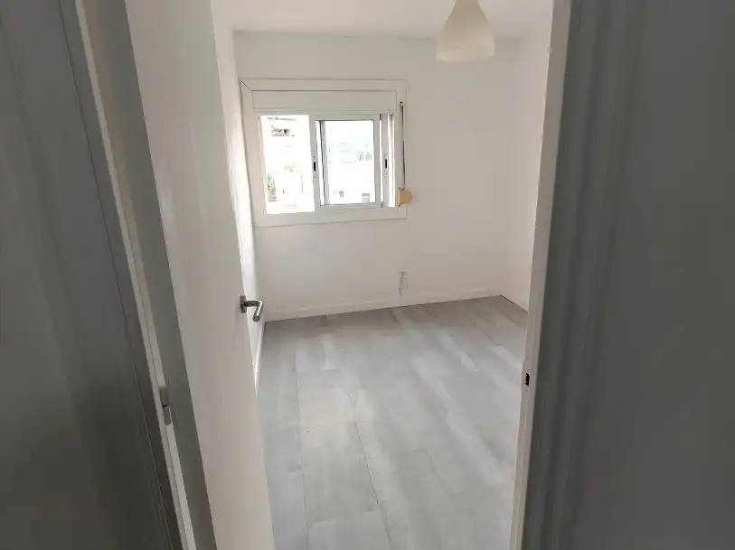 Flat for rent in Carrer Roses, 14, Pubilla Cases Bedroom of Flat for rent in L'Hospitalet de Llobregat with Furnished